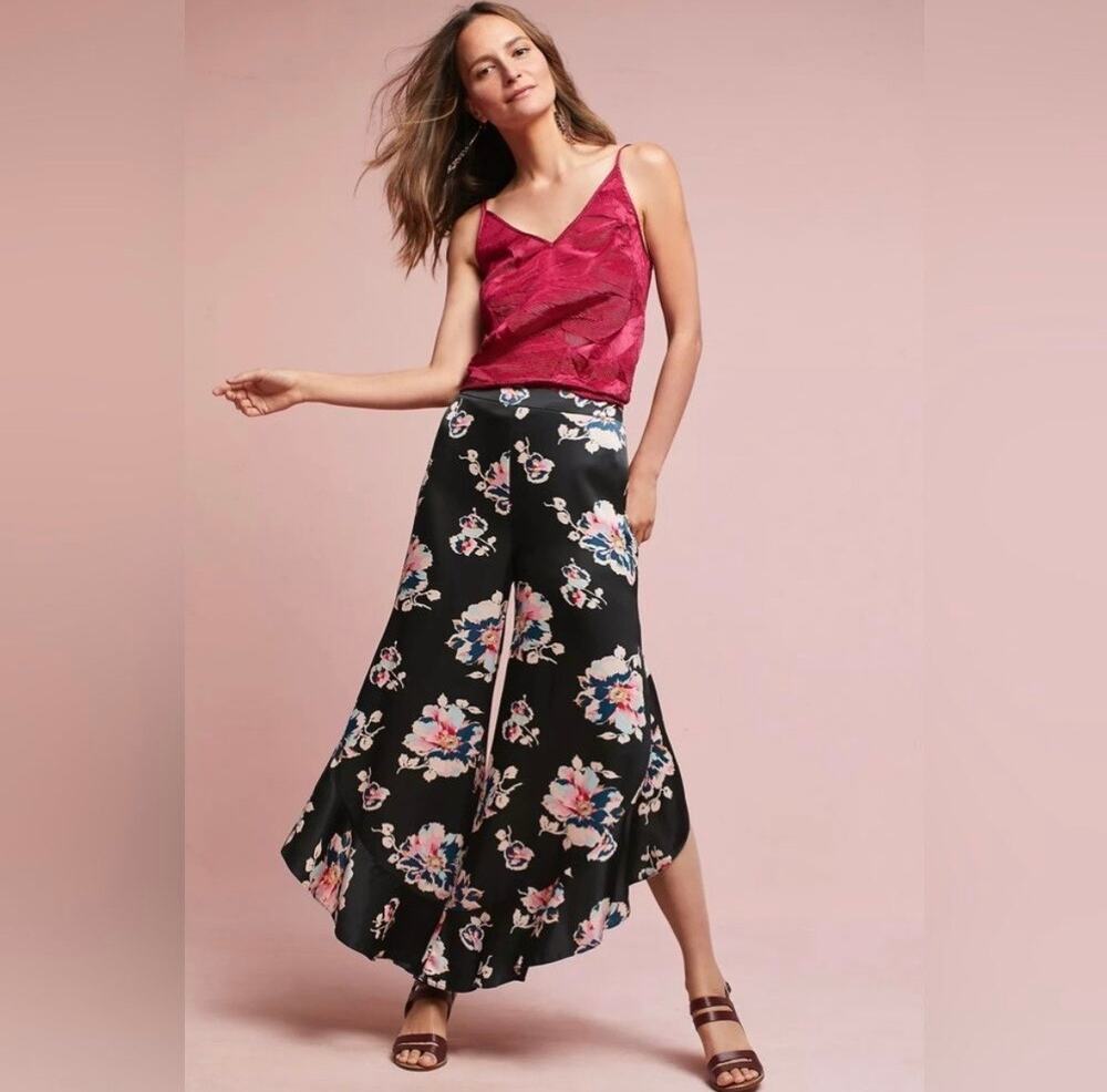 Anthropologie Elevenses Tansy Floral Ruffle Side Satin Pants Women's size 2